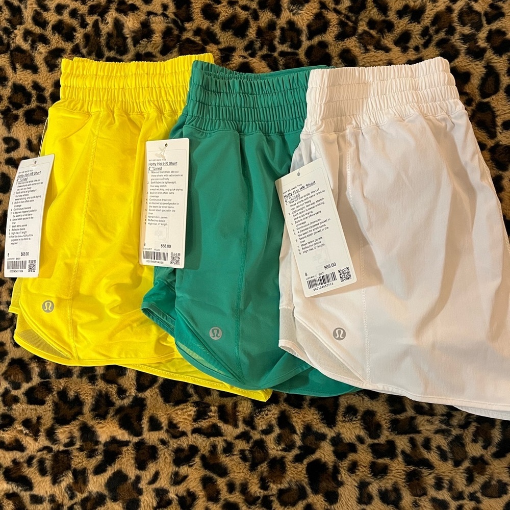 🍋NWT Hotty Hot HR 4” Shorts Bundle of 3